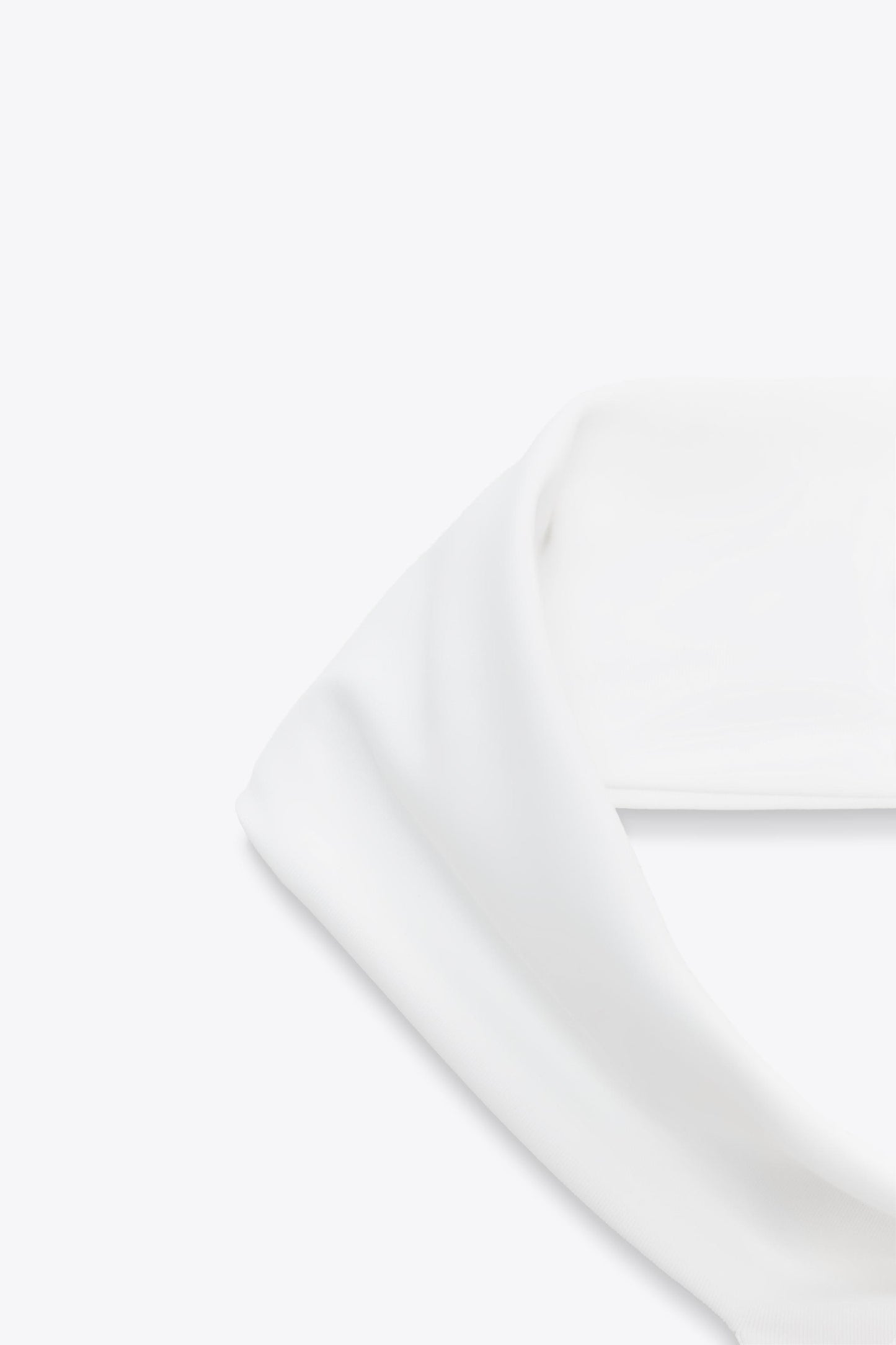 #F5F6F8, Blanc