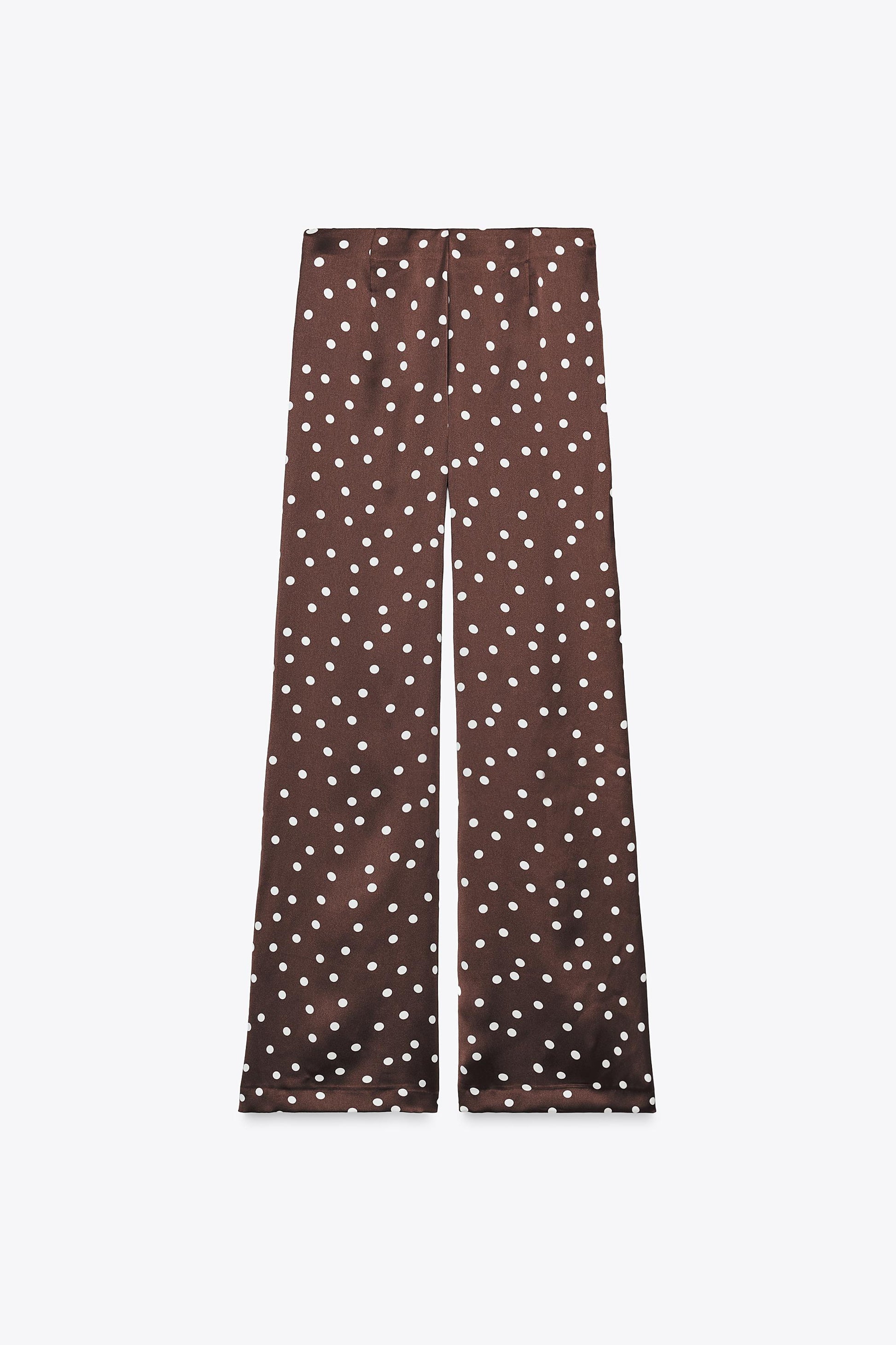 #64443C, Marron