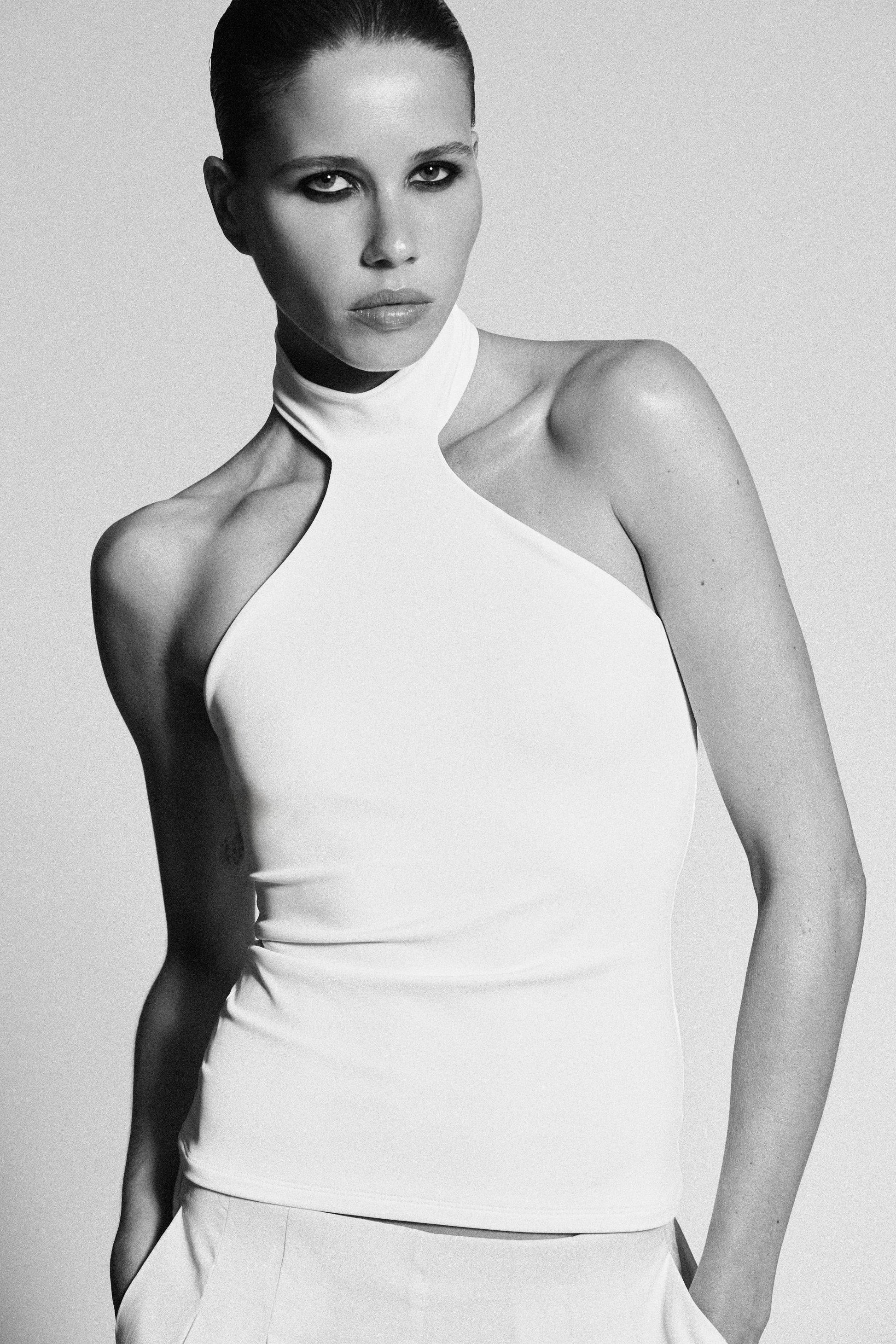 #F5F6F8, Blanc