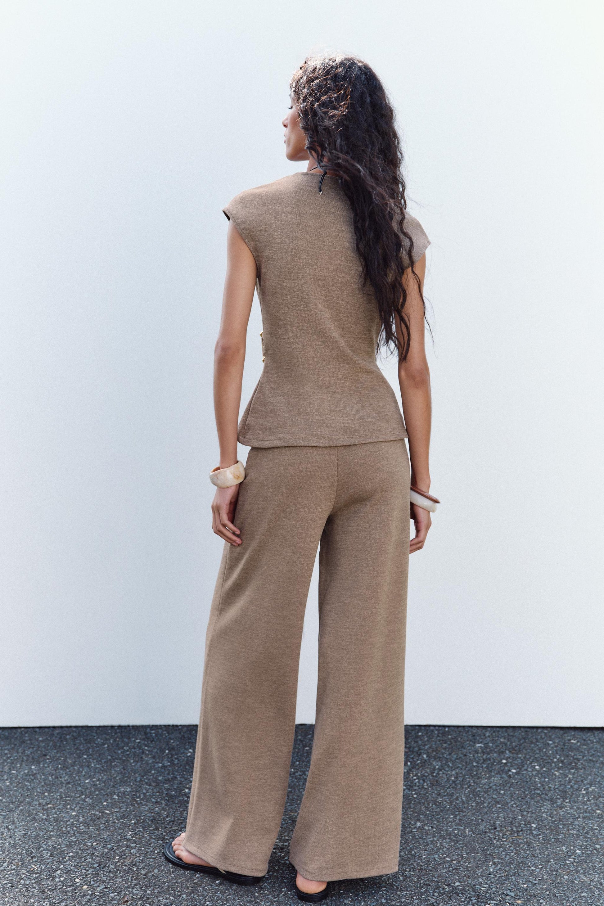 #8B7162, Marron clair
