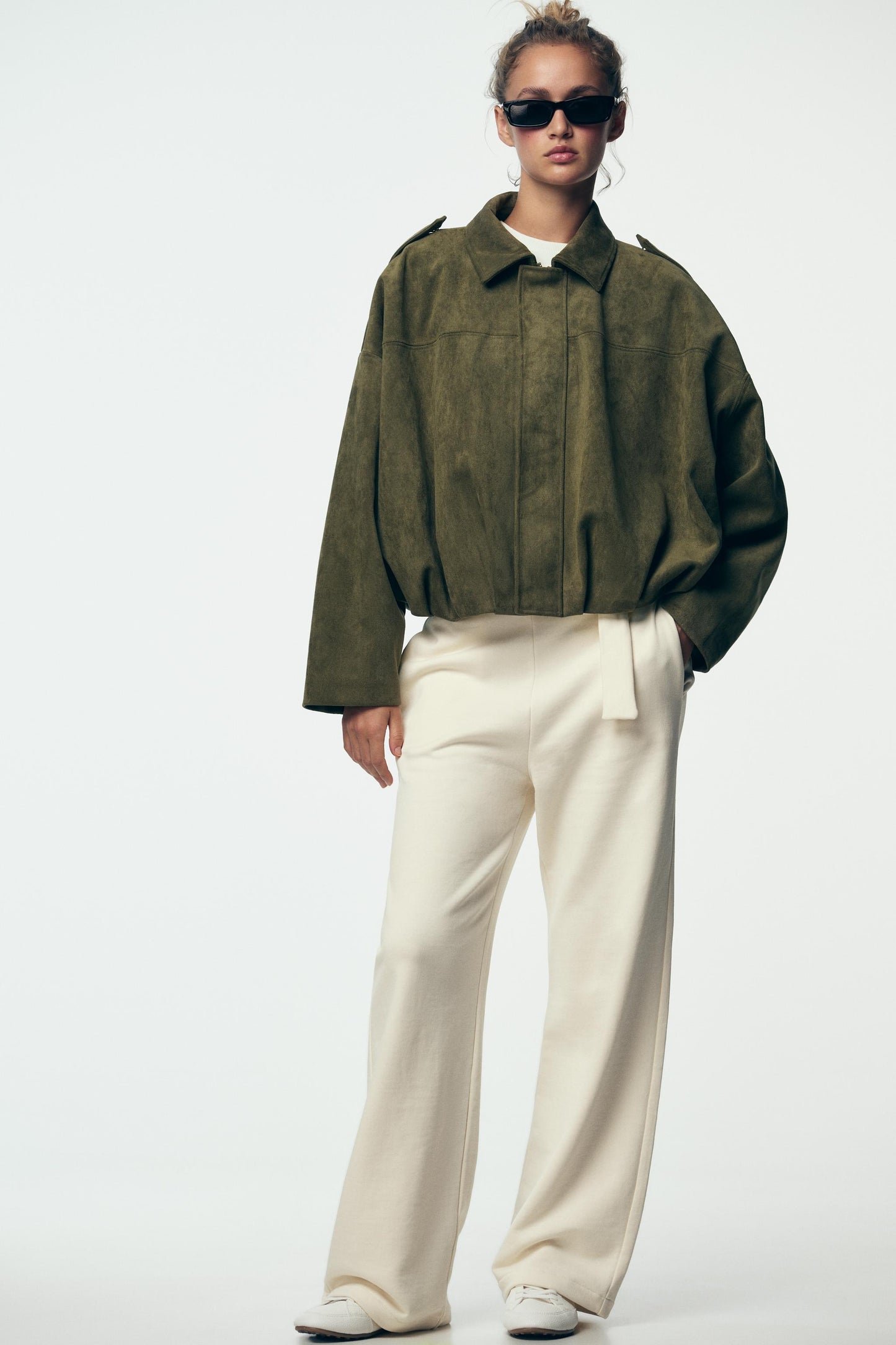 #605A34, Vert kaki