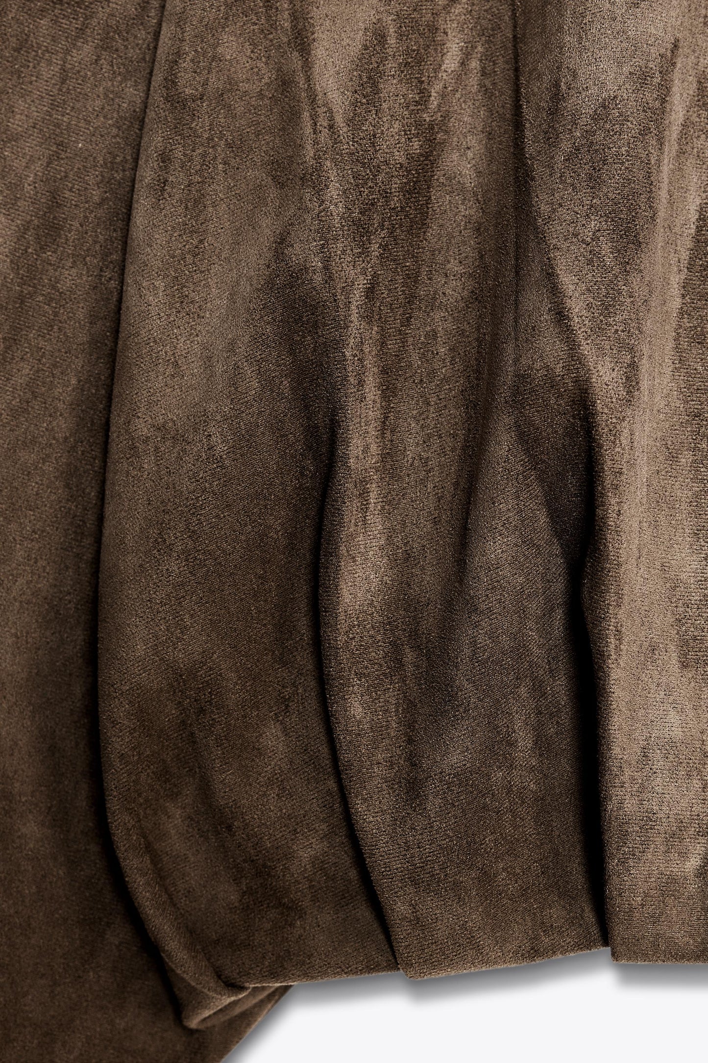 #5D4737, Marron foncé