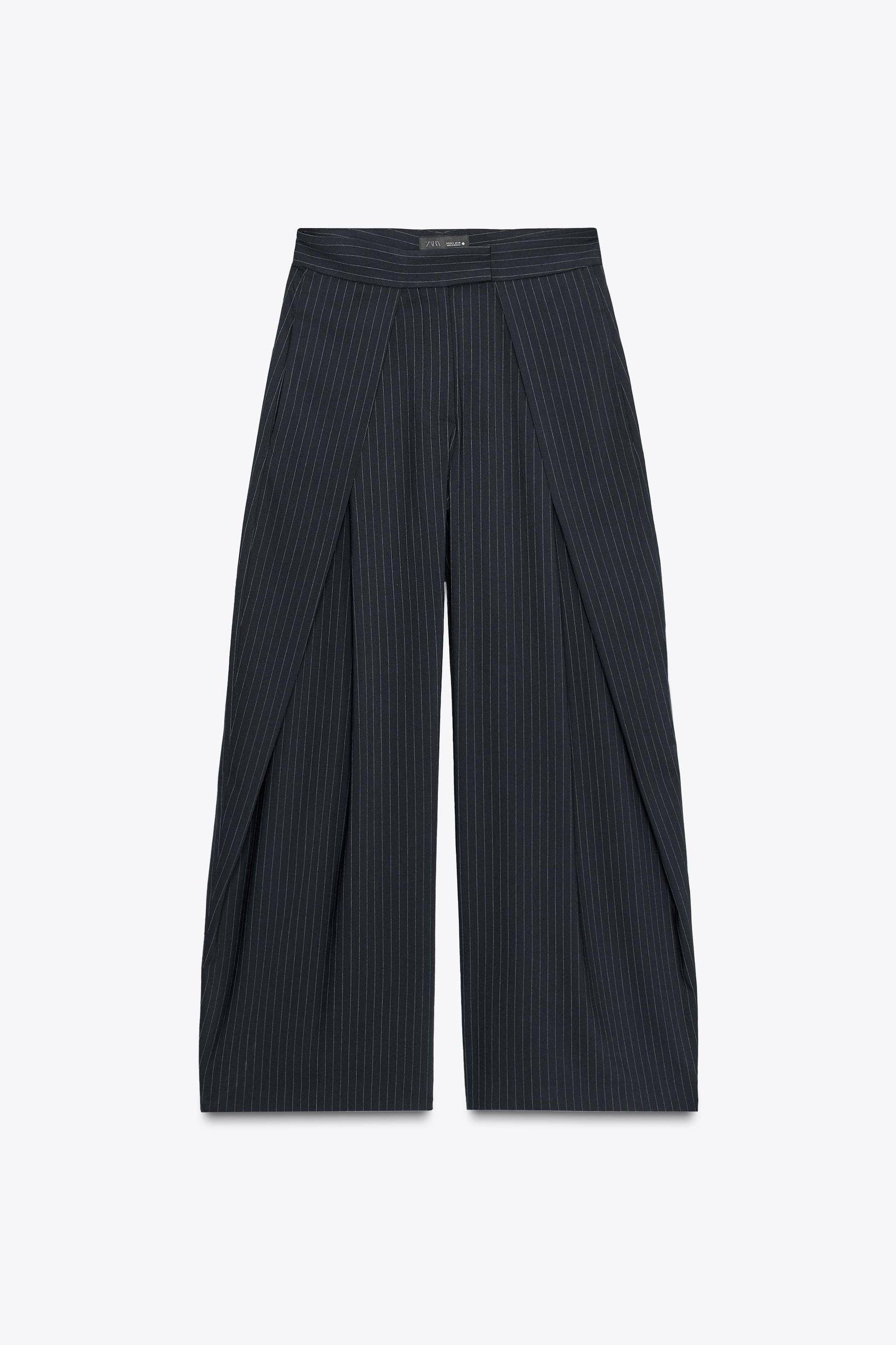 #22252A, rayures