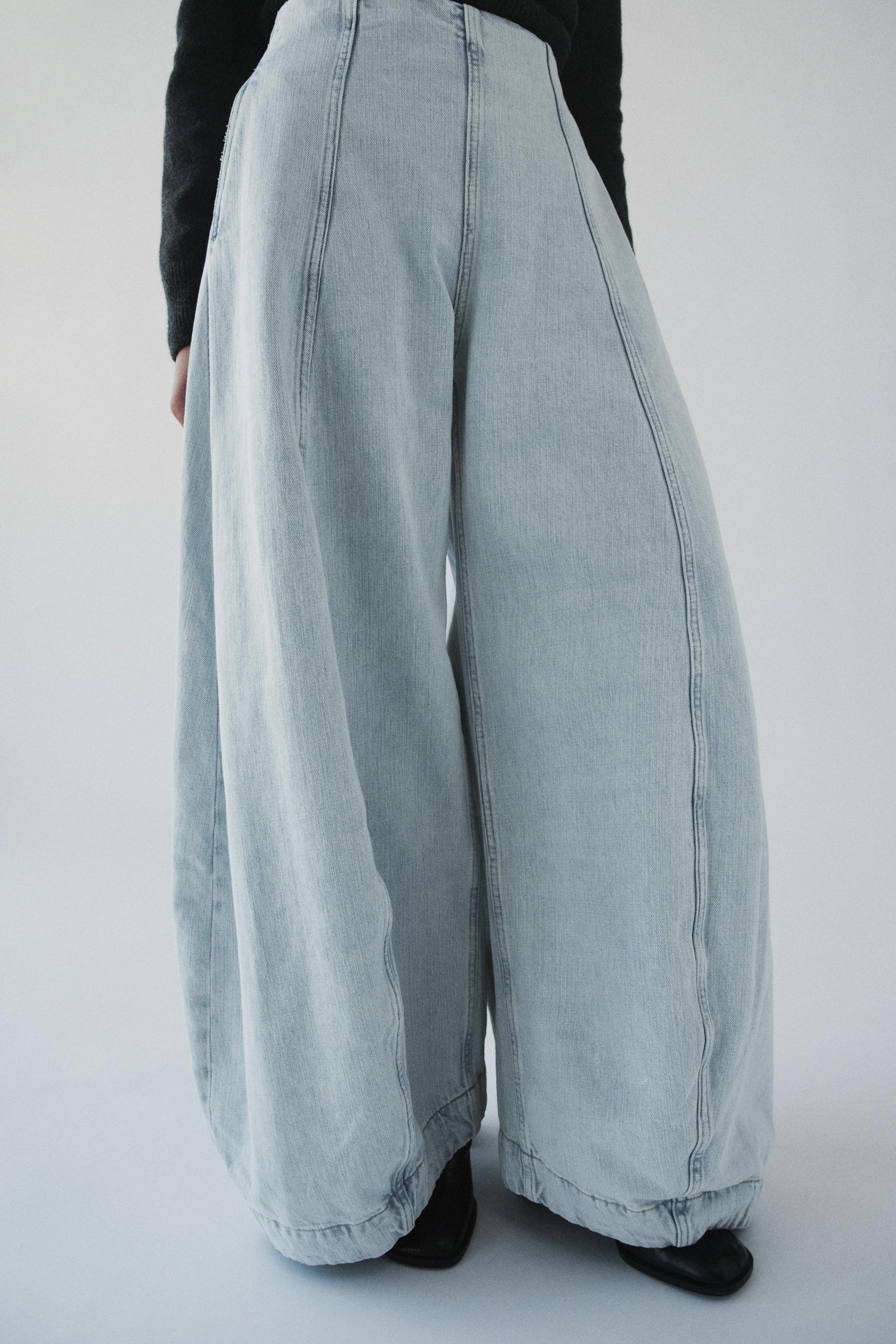 #CDD6D8, Bleu clair