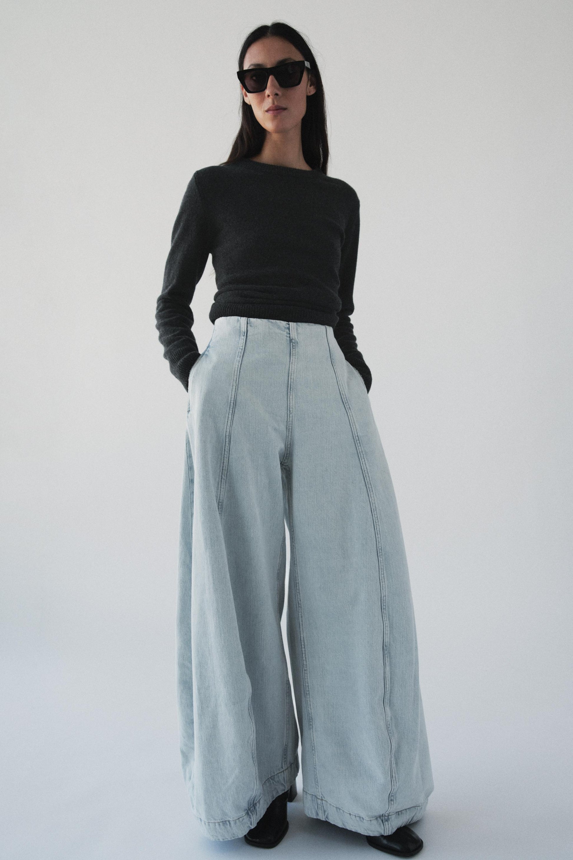 #CDD6D8, Bleu clair